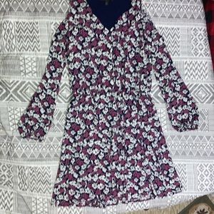 Brand-Banana Republic Size-6 Color-Navy blue with white and pink/purple flowers